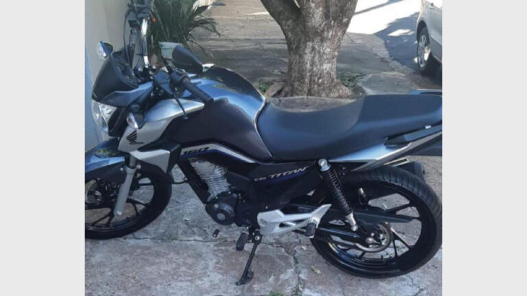 Moto é furtada em frente de indústria alimentícia, em Adamantina