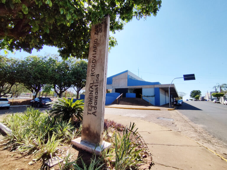 Vereadores cobram informações sobre cumprimento da gratuidade no transporte intermunicipal para idosos em Adamantina