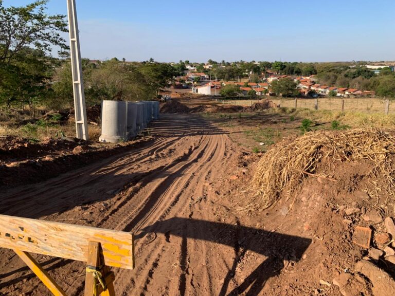 Obra completa um ano sem previsão de término em Adamantina