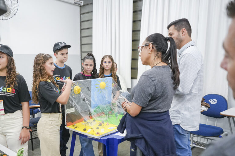 Alunos dão show de criatividade e conhecimento no XVIII Congresso de Iniciação Científica Júnior da FAI