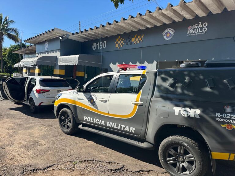 Tático Ostensivo Rodoviário prende dois homens e recupera carro furtado em Adamantina