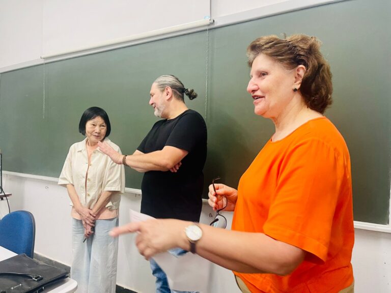 Professora de Taiwan visita o curso de História da FAI