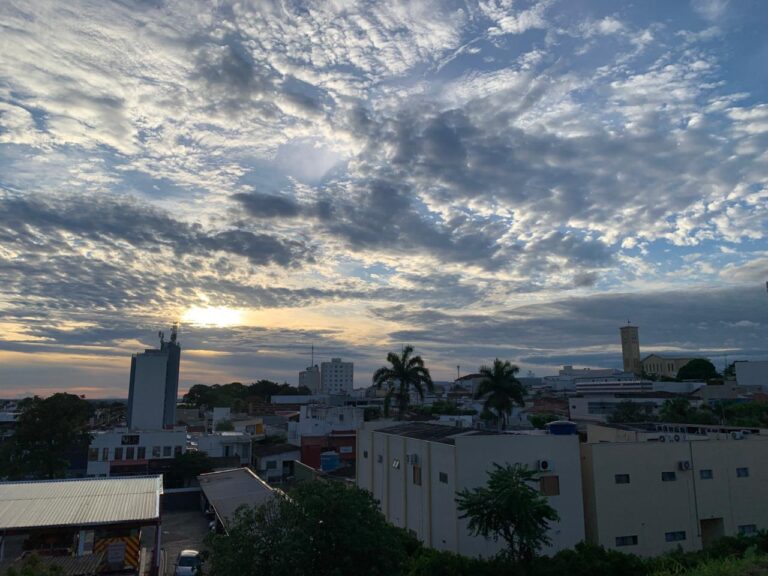 Natal altera serviços públicos em Adamantina