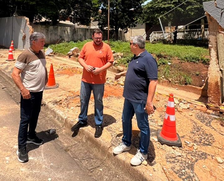 Vereador vistoria áreas atingidas pela chuva e viabiliza apoio técnico para prevenção de novos danos em Lucélia