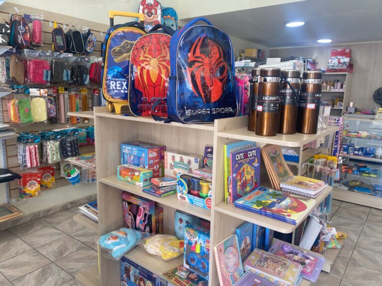 Volta às aulas aquece vendas de material escolar e movimenta papelarias de Adamantina