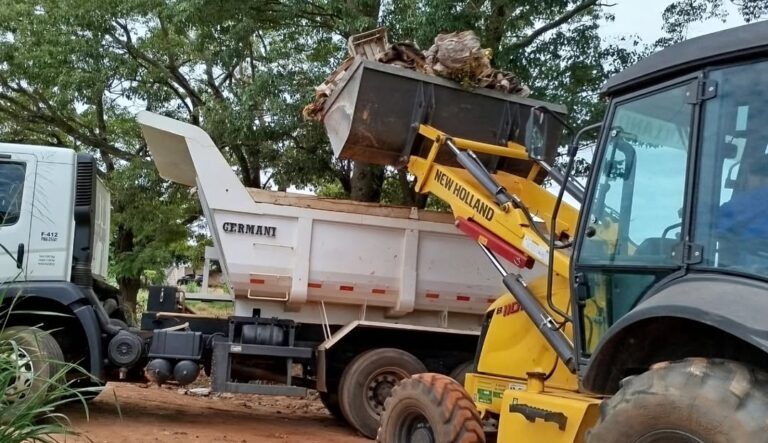 Secretaria de Obras vai abrir procedimento para apurar descarte irregular de resíduos ao lado do Cemitério da Saudade