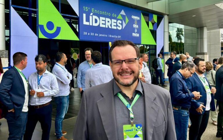 Vereador de Lucélia participa de encontro nacional e destaca engenharia como caminho para o desenvolvimento