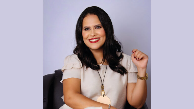 Nove em cada 10 mães sofrem com burnout parental devido à pressão por perfeição