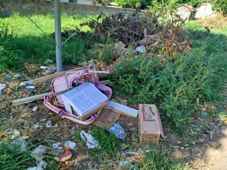 Adamantina reforça fiscalização e alerta para riscos do descarte irregular de lixo e entulho