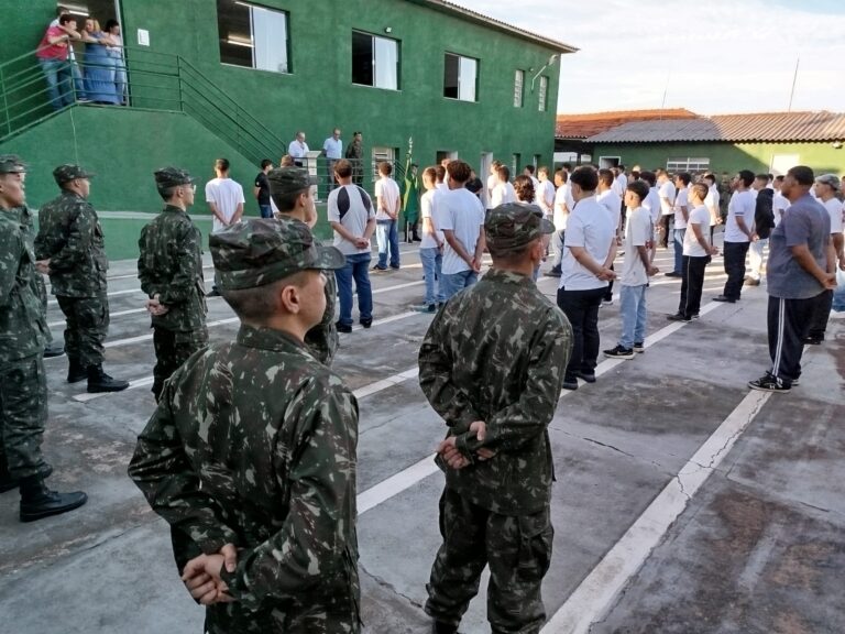 Aula inaugural marca início do ano de instrução no Tiro de Guerra de Adamantina