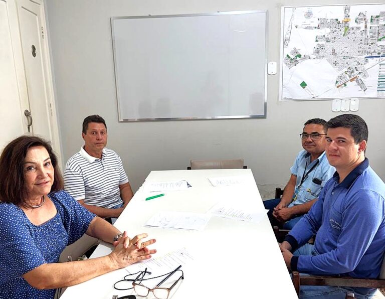 Prefeitura define 37 paradas de ônibus em Adamantina para adequar embarque escolar