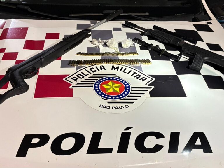 Fuga da polícia termina com quatro presos por tráfico e furtos na região