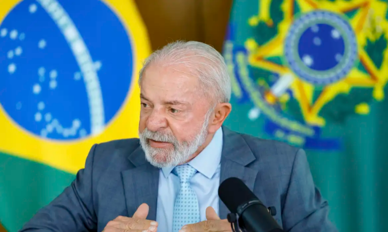Lula envia ao Congresso projeto de lei pelo fim da escala 6×1