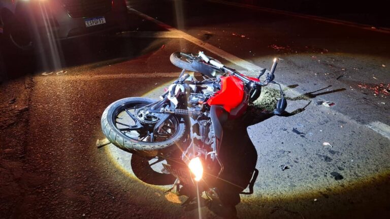 Motociclista de 27 anos morre em colisão com carreta na SP-294 em Parapuã