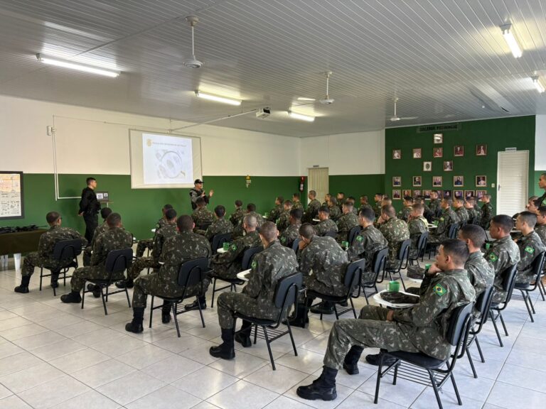 Polícia Civil ministra palestra para jovens do Tiro de Guerra em Adamantina